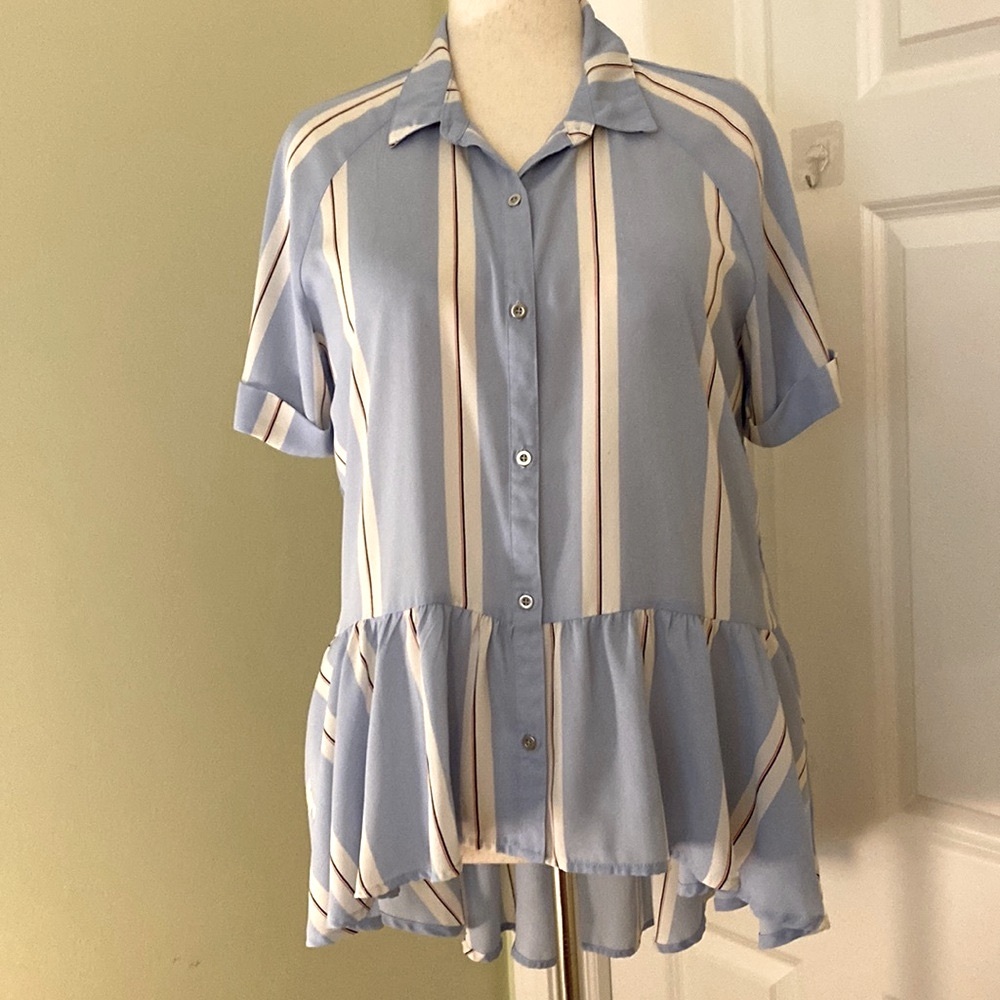Ophelia Roe button down polyester red/light blue/red stripe high low blouse